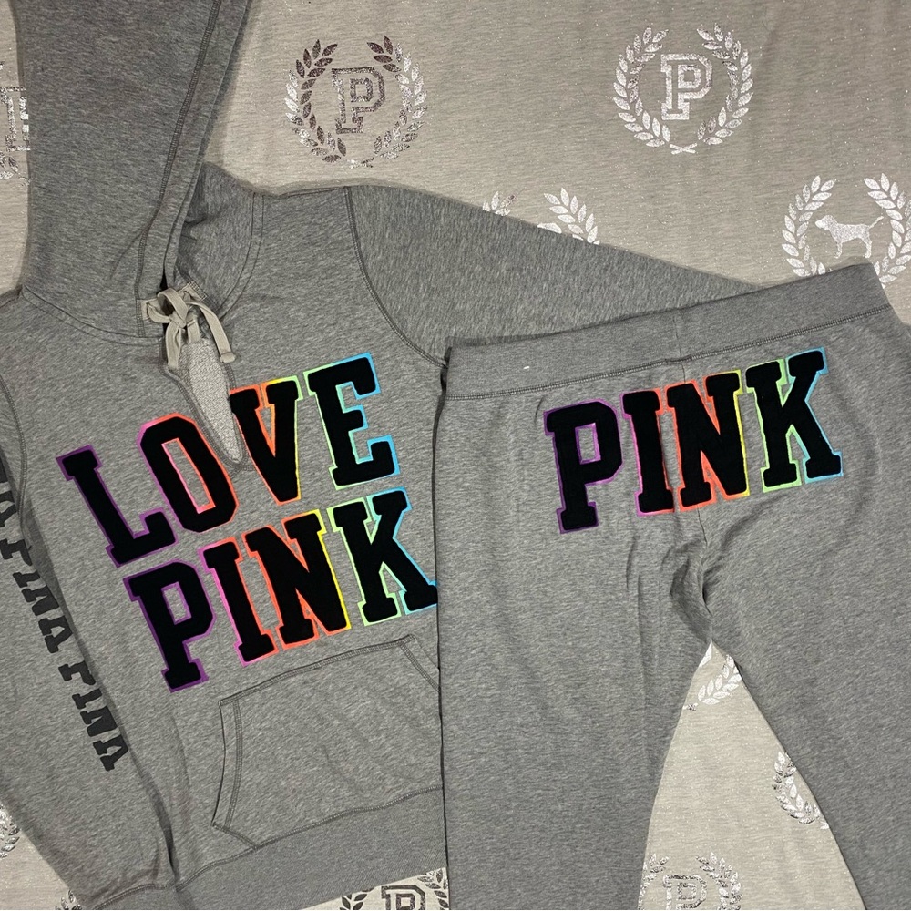 VS PINK VINTAGE RAINBOW SET NWOT